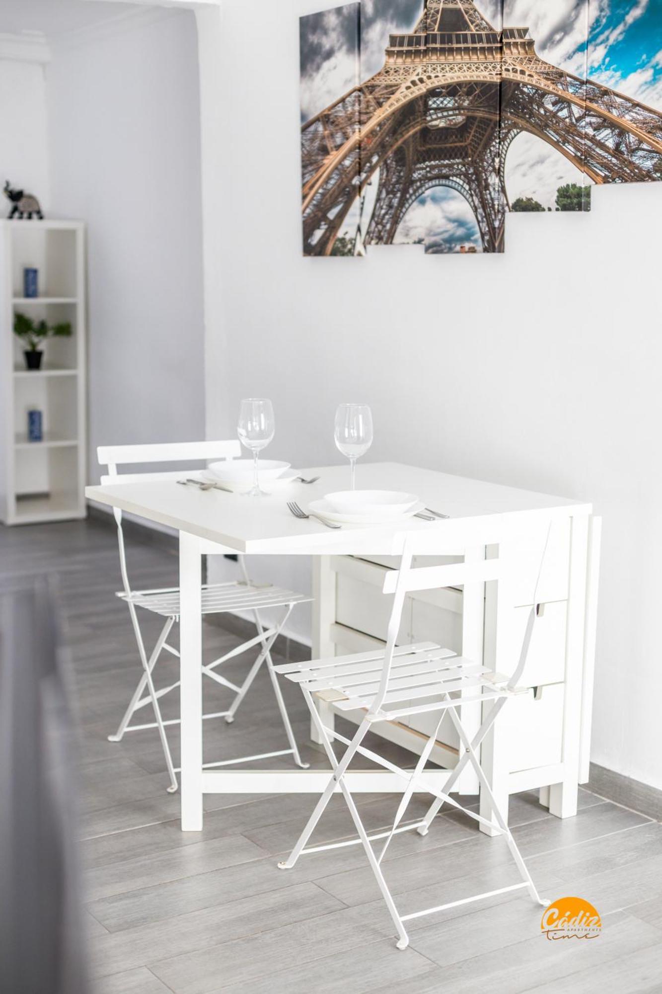 דירות Modern Haven Loft By Cadiz Time מראה חיצוני תמונה
