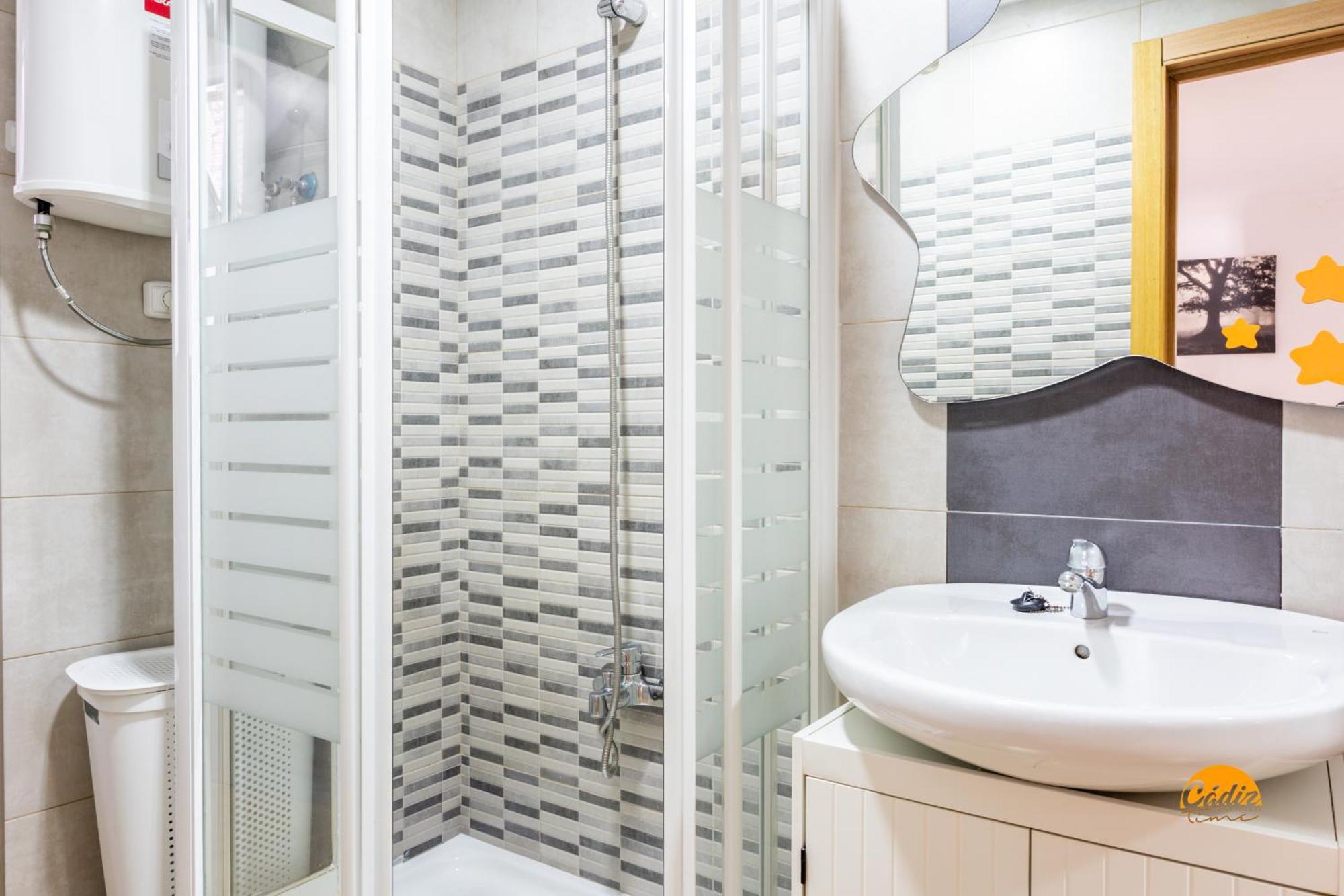 דירות Modern Haven Loft By Cadiz Time מראה חיצוני תמונה